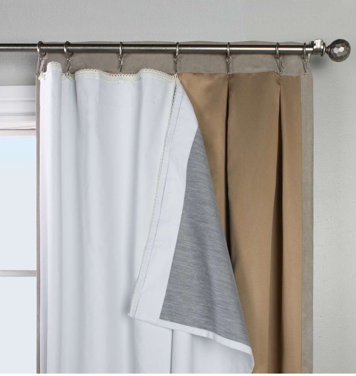 Do you carry patio drapes with this kind of lining?